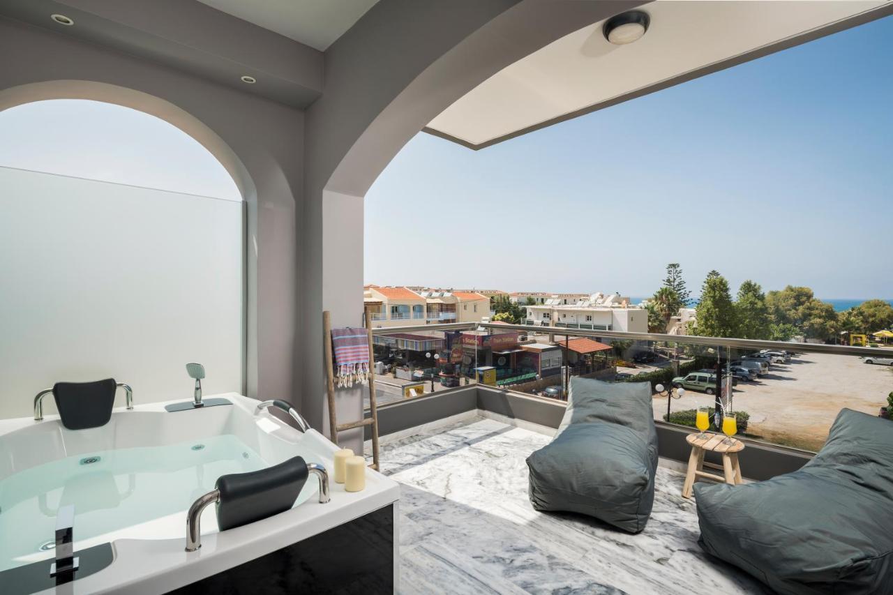 Sun Ray Luxury Apartments Aγία Μαρίνα Εξωτερικό φωτογραφία